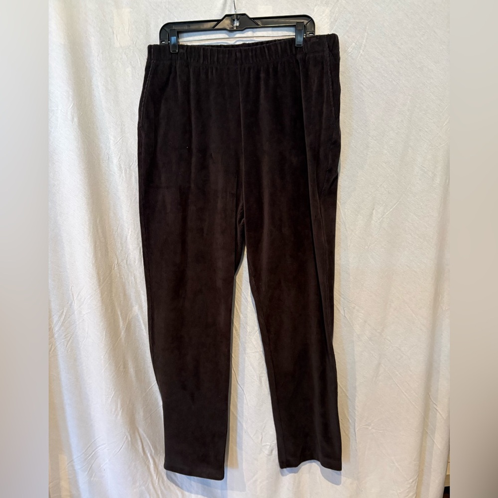 NWOT Lands' End Women’s Dark Black Starfish Corduroy Pants